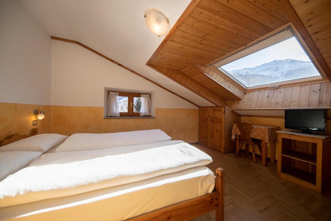 Economy Double or Twin Room